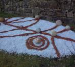 ZEN Garden:Planets,grid Carrara white and Verona red